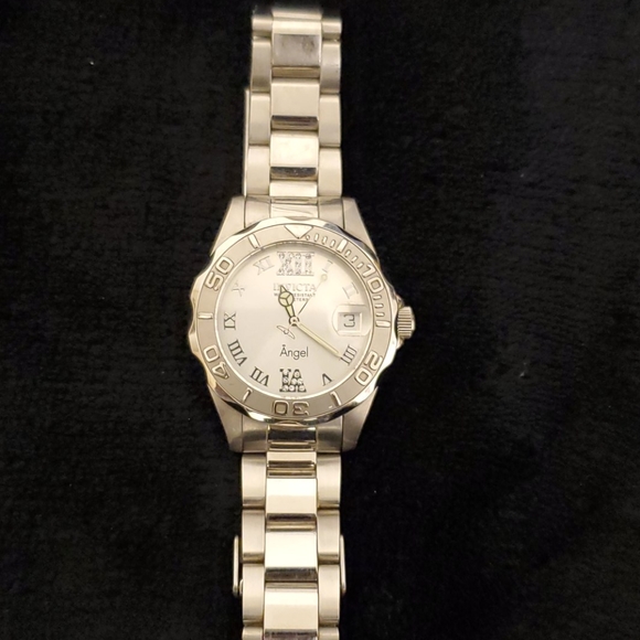 Women's INVICTA watch - Picture 2 of 3